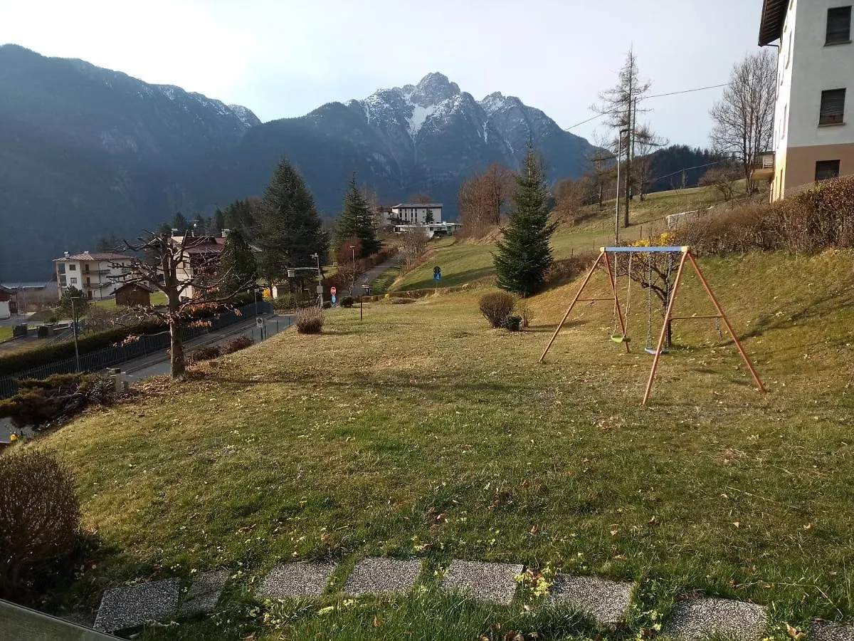 A Due Passi Dalla Ciclabile Calalzo di Cadore 0*,